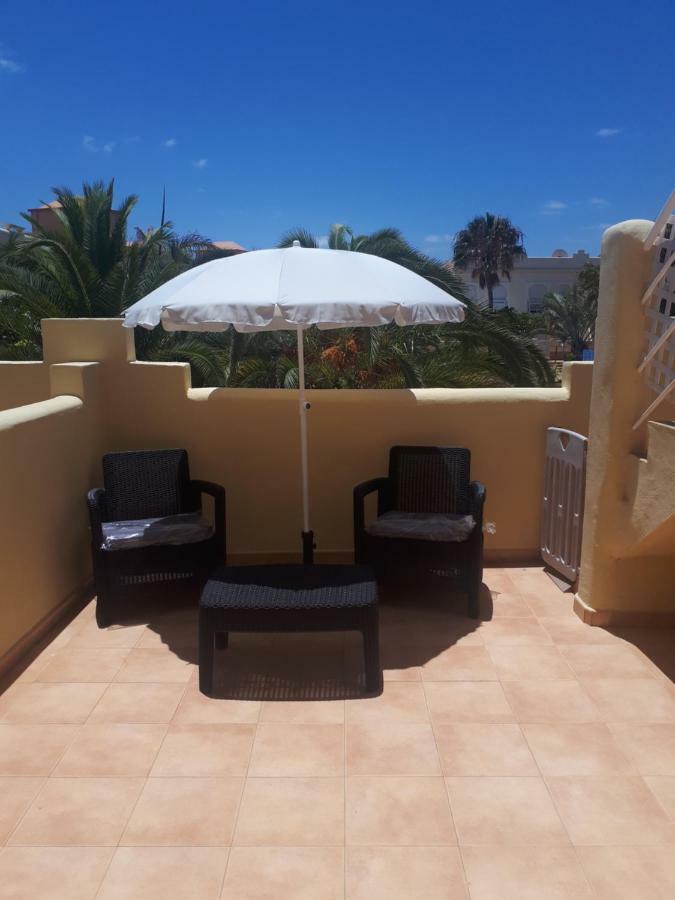 60 El Sultan, 20 Pedroy Guy Vandaele Corralejo Esterno foto